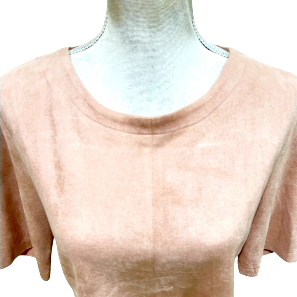 Bishop + Young blush faux suede Boxy Crop short sleeve top size small - Picture 4 of 9